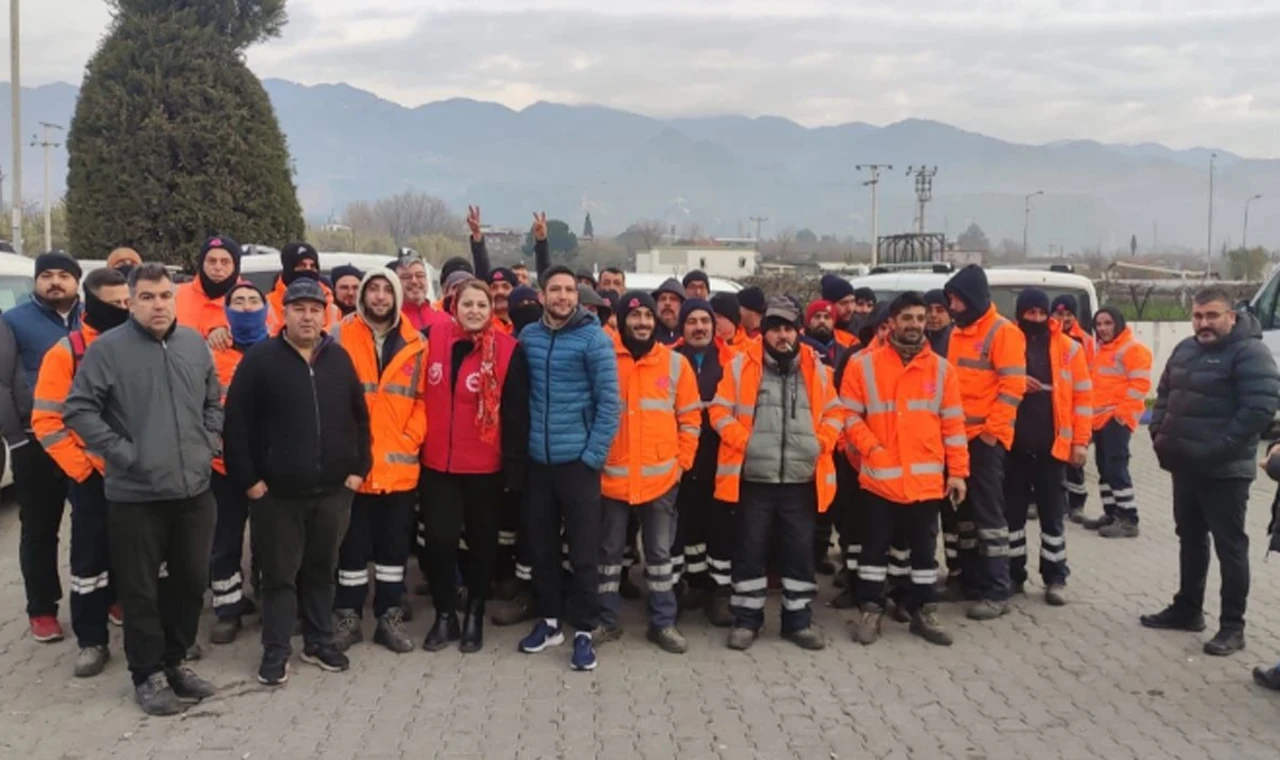 Efeler Belediyesi işçileri grev başlattı