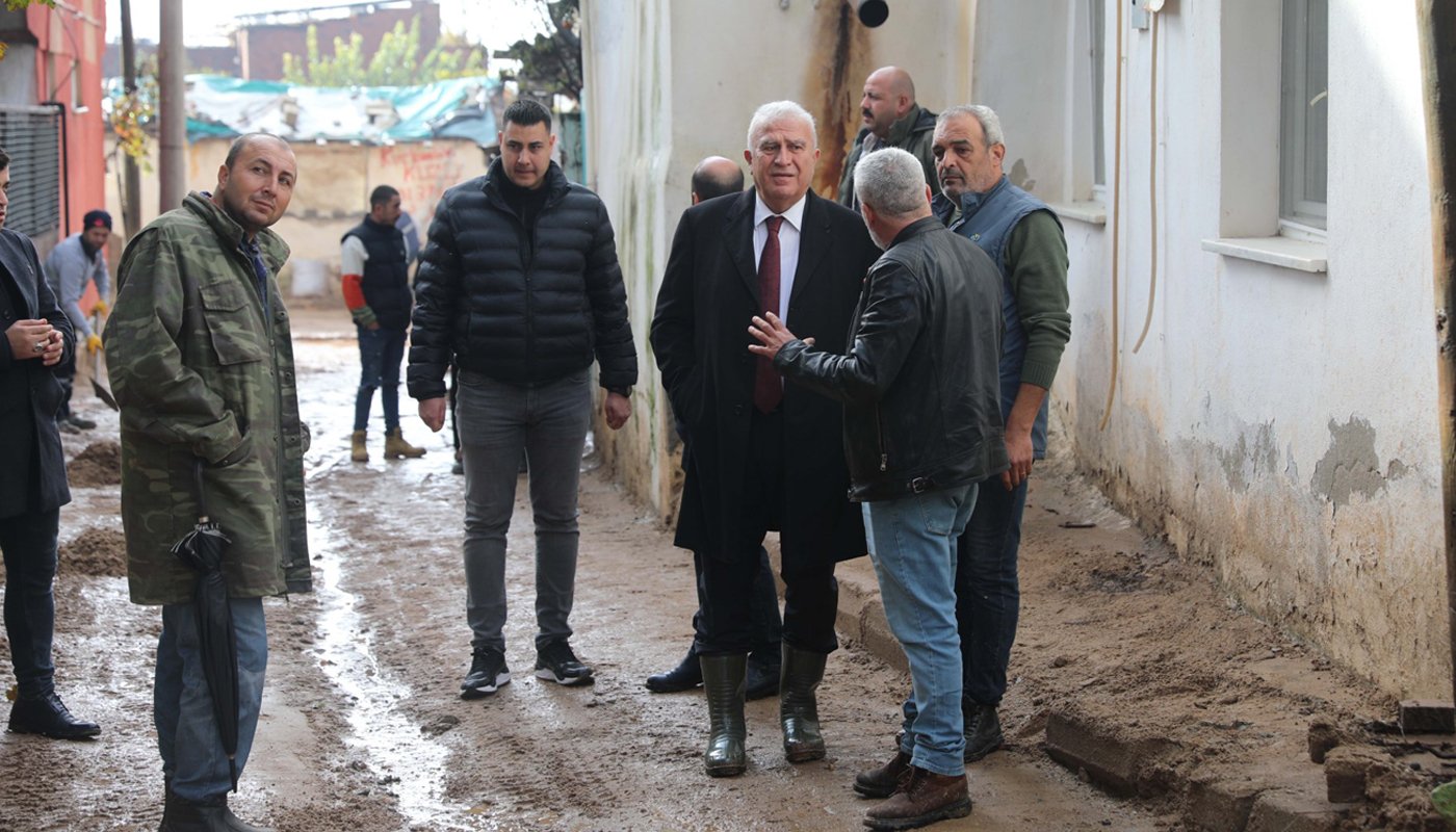 Başkan Atay sel mağduru vatandaşlarla buluştu