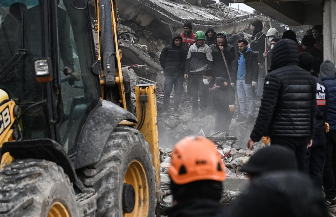 Bugünden itibaren Türkiye’nin tek gündemi depremdir