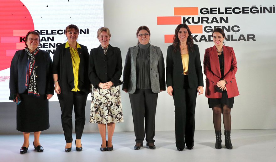 &quot;Geleceğini Kuran Genç Kadınlar Projesi&quot; İstanbul&#039;da tanıtıldı..