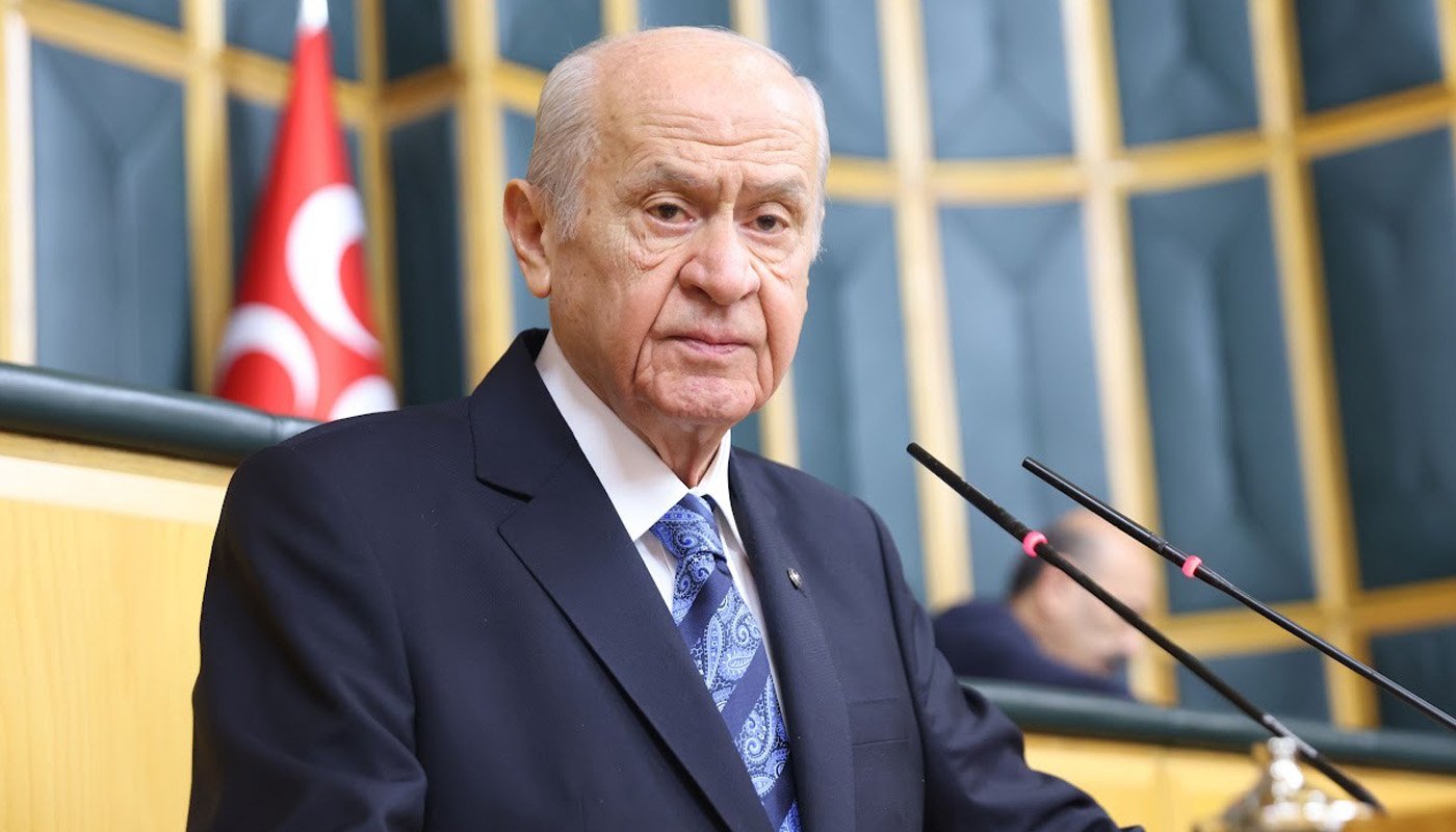 MHP Lideri Bahçeli “Şaibeli soytarıları” gündeme taşıdı