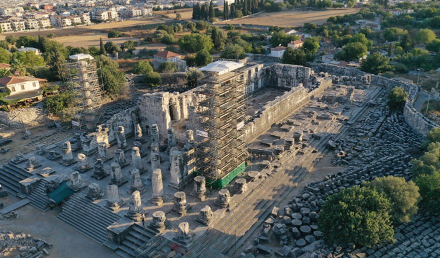 Tarihi Apollon Tapınağı’nda bir ilk yaşanıyor..