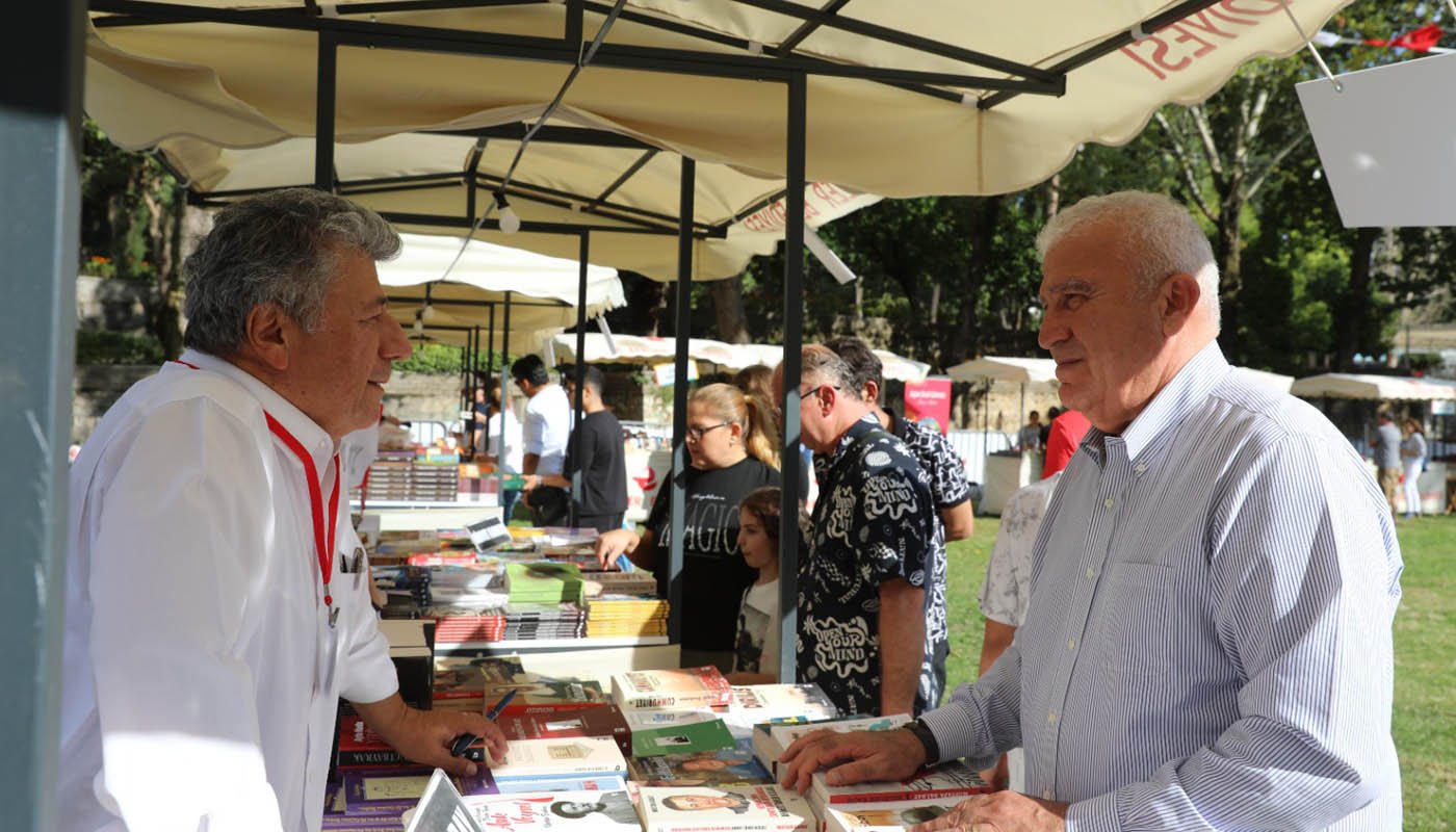 90 yayınevi ve 100 yazar Efeler Kitap Fuarı’nda